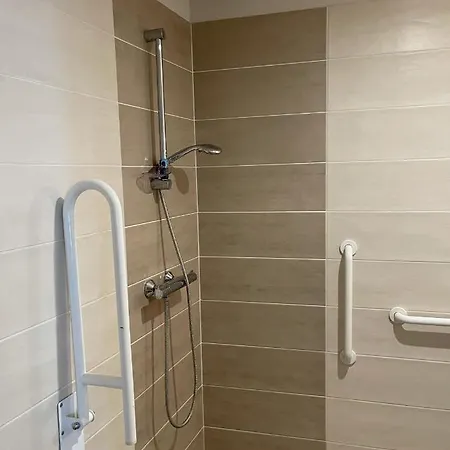 Maison De Caractere Avec Jacuzzi 7 Places